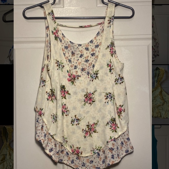 Country Floral Blouse - Picture 2 of 3